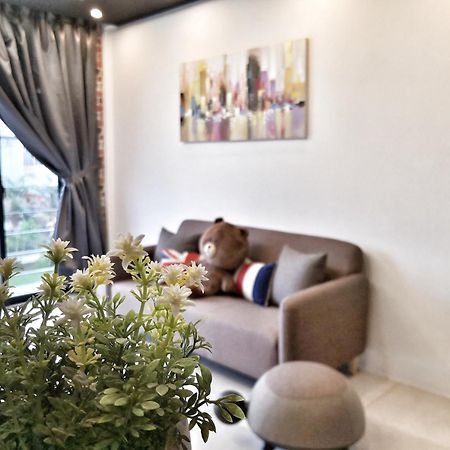 Apartamento 23Loft Kuching Habitación foto