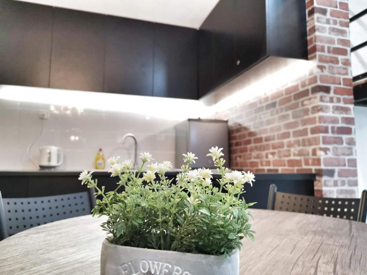 Apartamento 23Loft Kuching Exterior foto